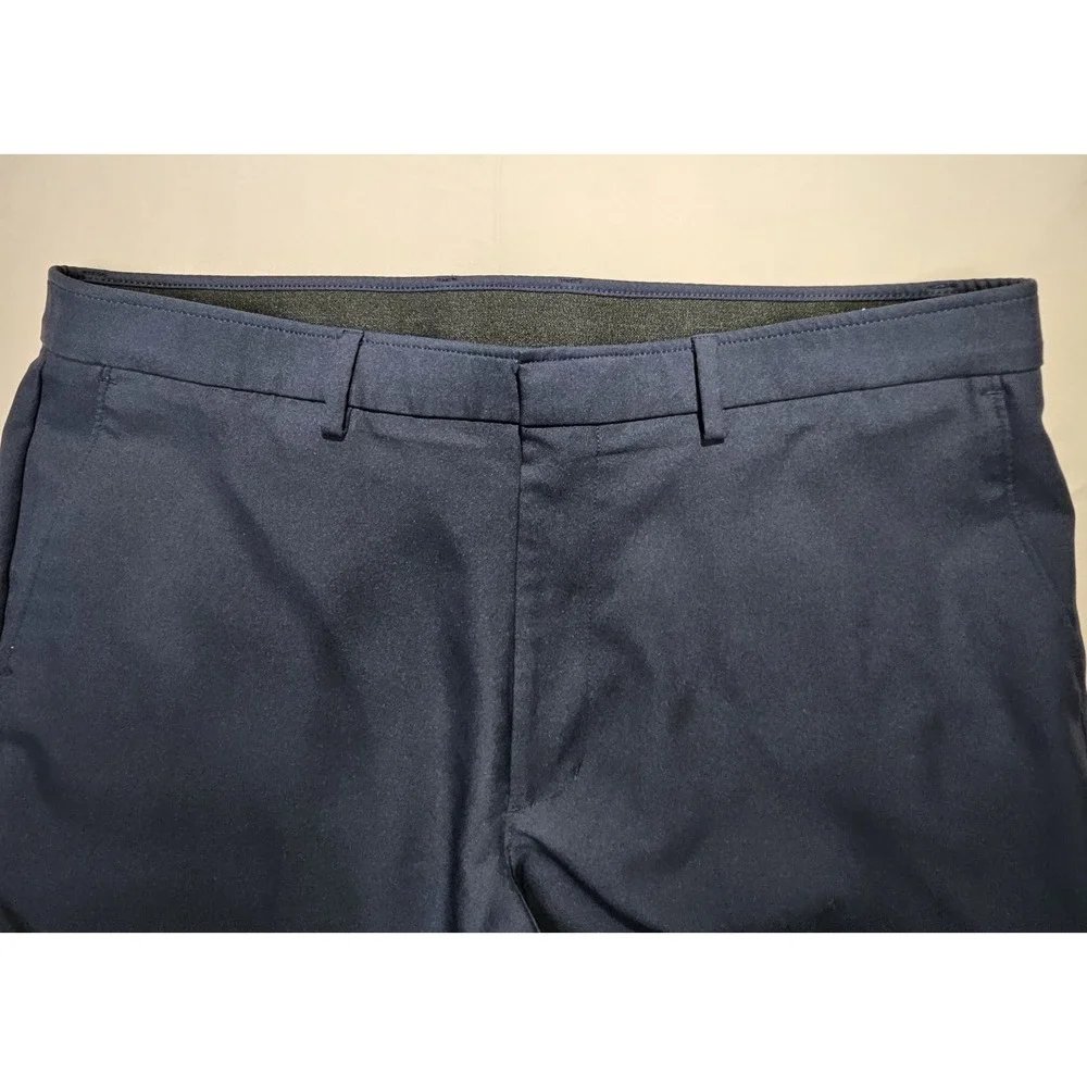 Haggar Standards Mens 38x32 Blue Dress Pants Straight Fit Super Flex Waistband